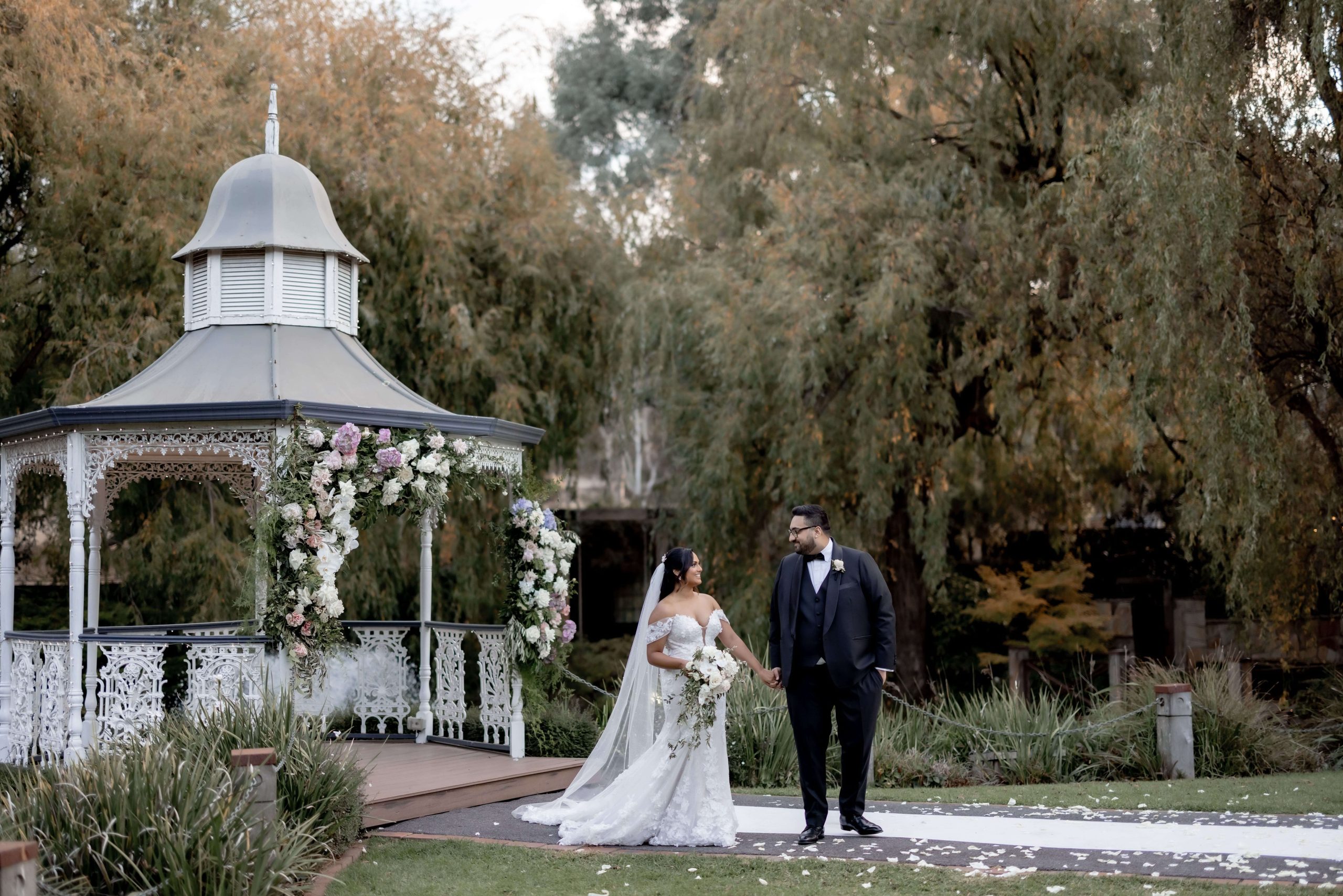 MelbourneWeddingVenueYarraValley374AlexandraBradleyPhotography (1) (1)